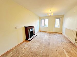 Lounge- click for photo gallery